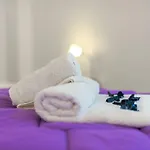 Cute Little In The Old Town Apartment *