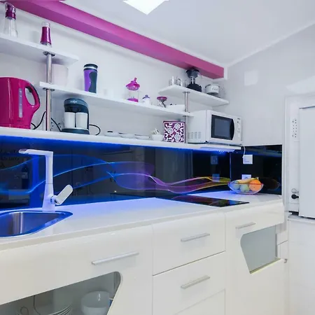 아파트 Cute Little In The Old Town *