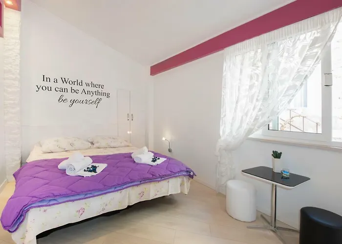 Cute Little In The Old Town Lägenhet