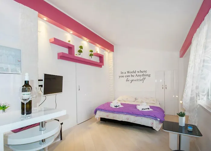 Cute Little In The Old Town Lägenhet