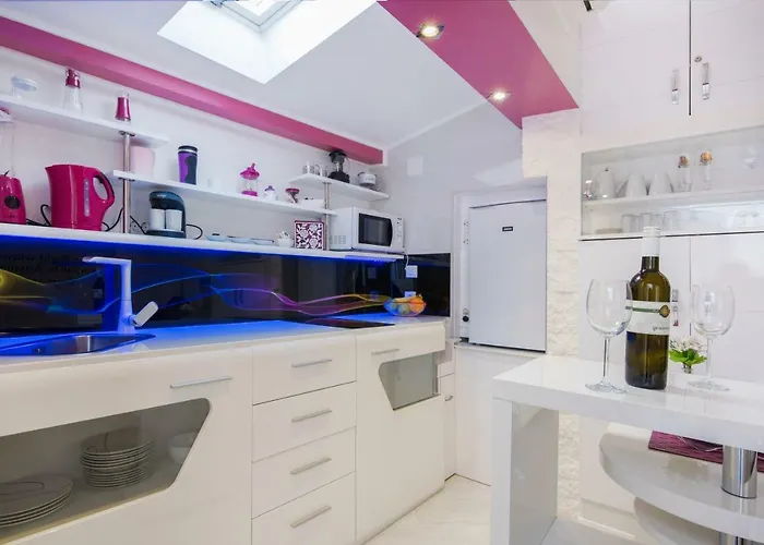 Cute Little In The Old Town * Split